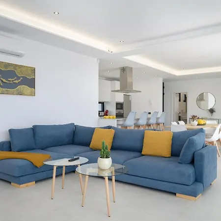 Ainara Villa Tias