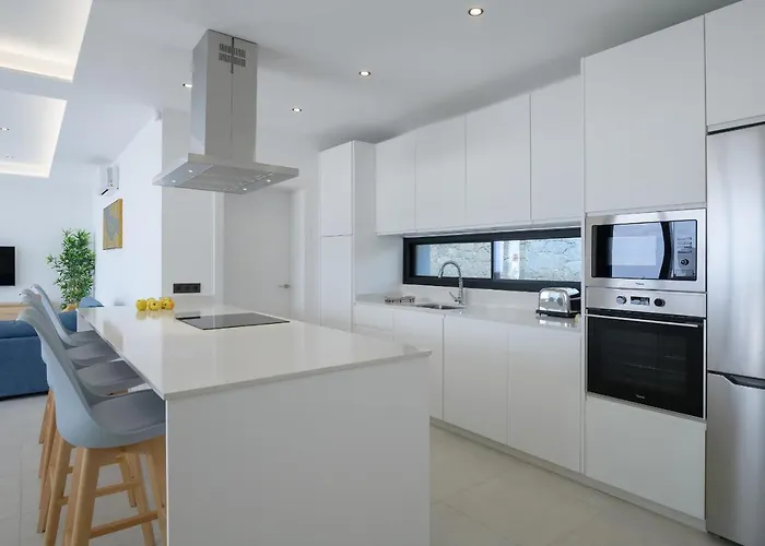 Ainara 别墅 蒂亚斯