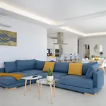 Ainara Villa Tias